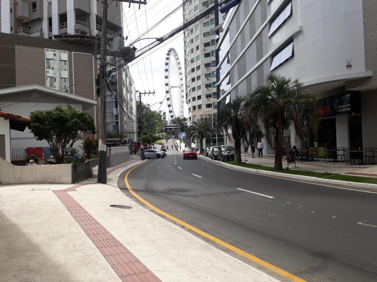Otimo Apto. 180 Metros Do Mar Balneário Camboriú エクステリア 写真