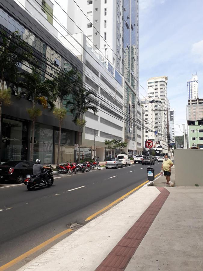 Otimo Apto. 180 Metros Do Mar Balneário Camboriú エクステリア 写真